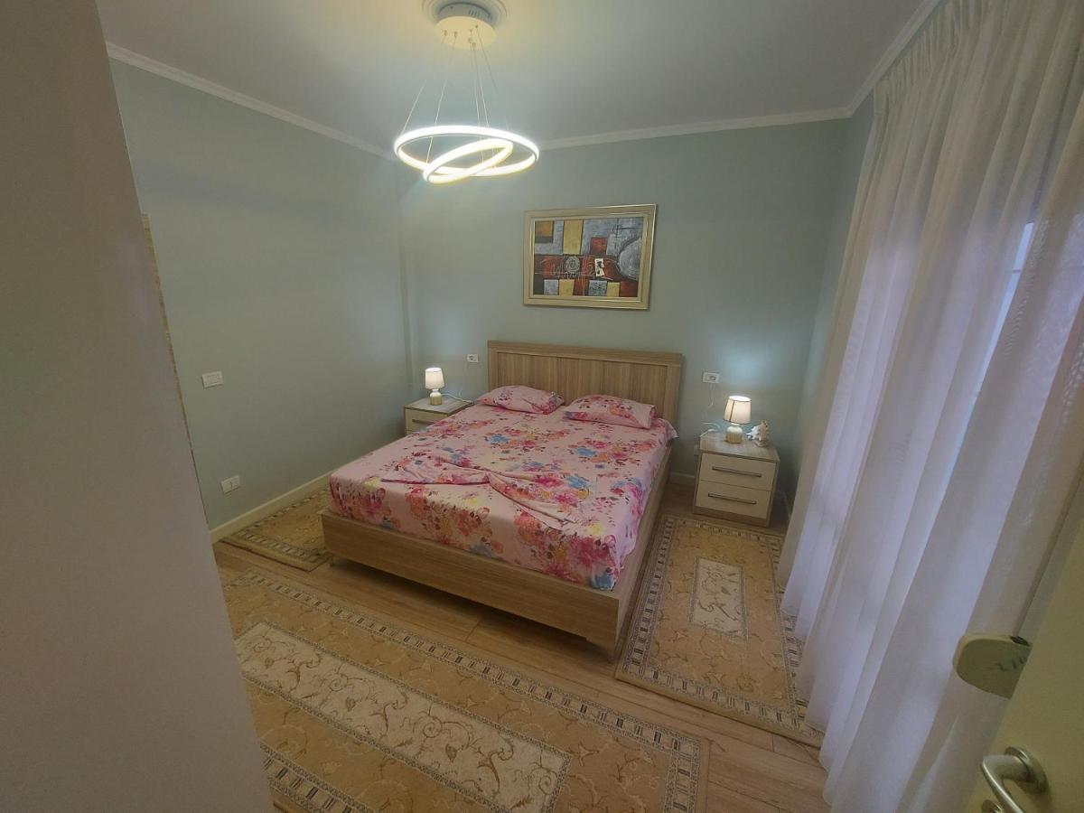 Bral Apartment 6 Durres Bagian luar foto