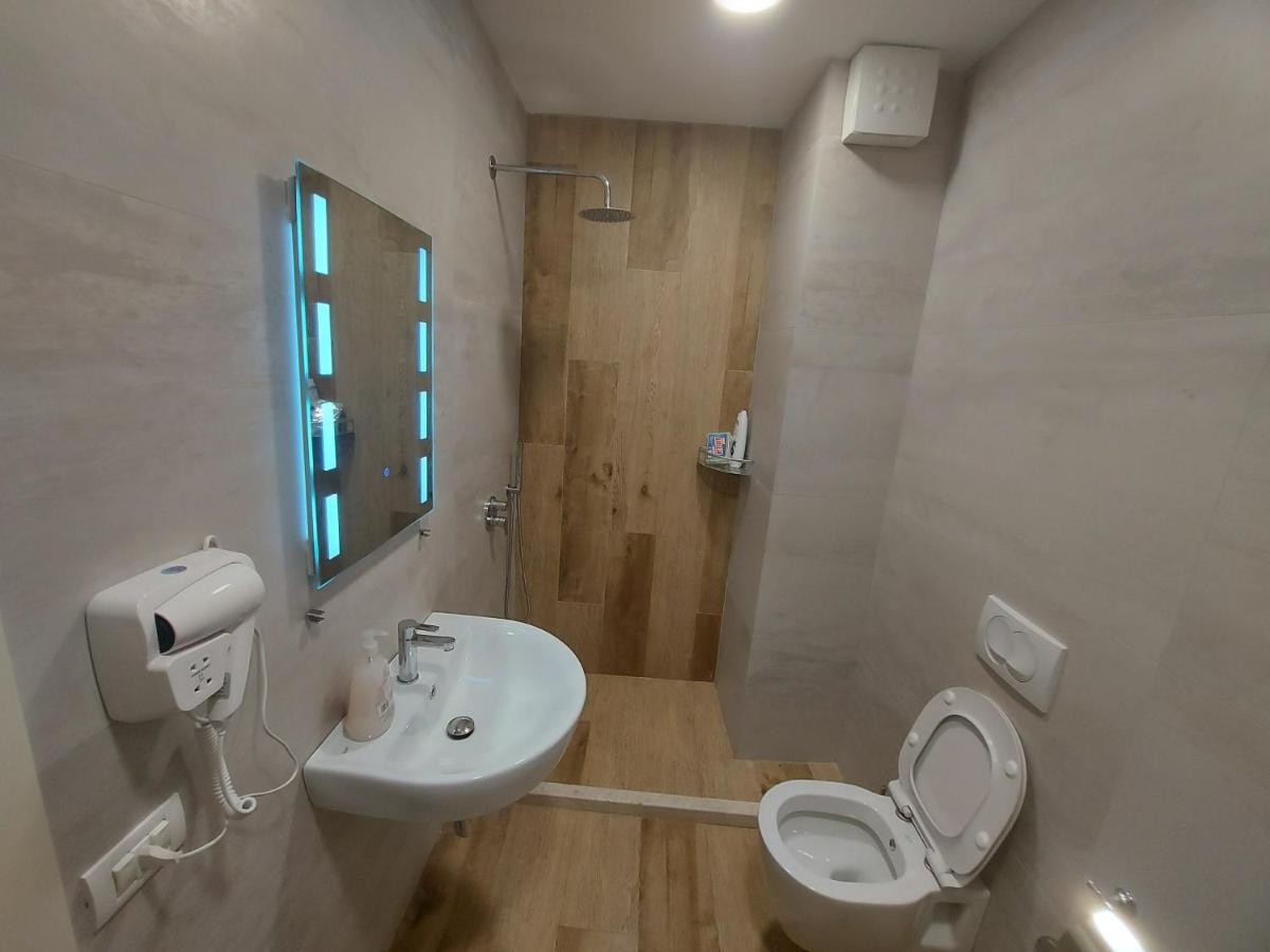 Bral Apartment 6 Durres Bagian luar foto