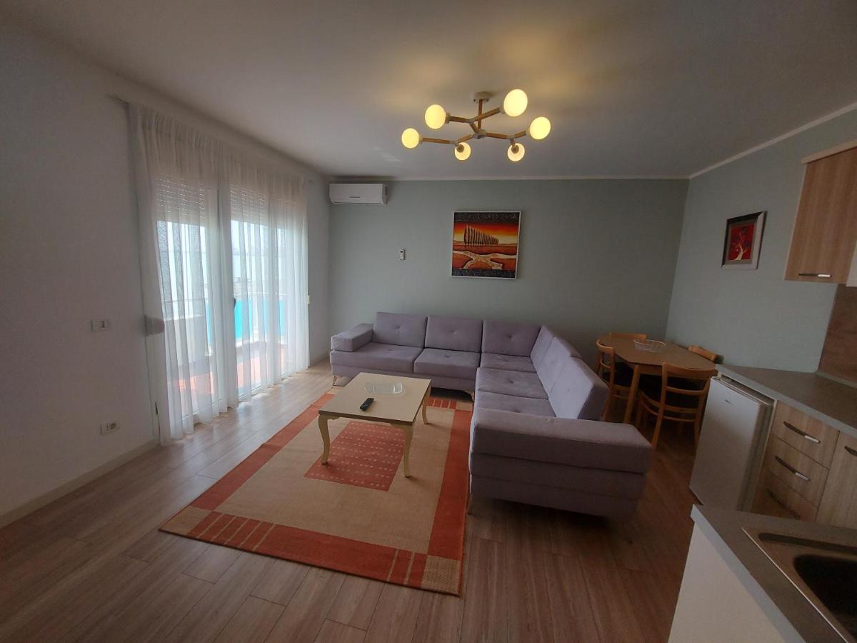 Bral Apartment 6 Durres Bagian luar foto